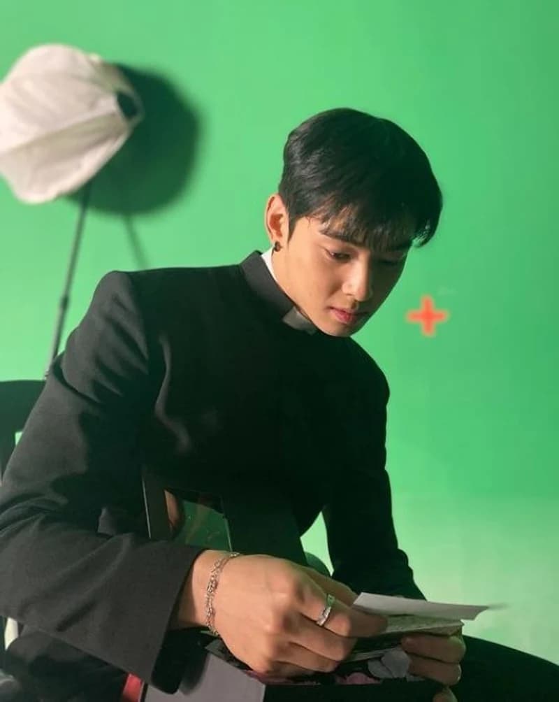 Image Source l eunwo.o_c IG