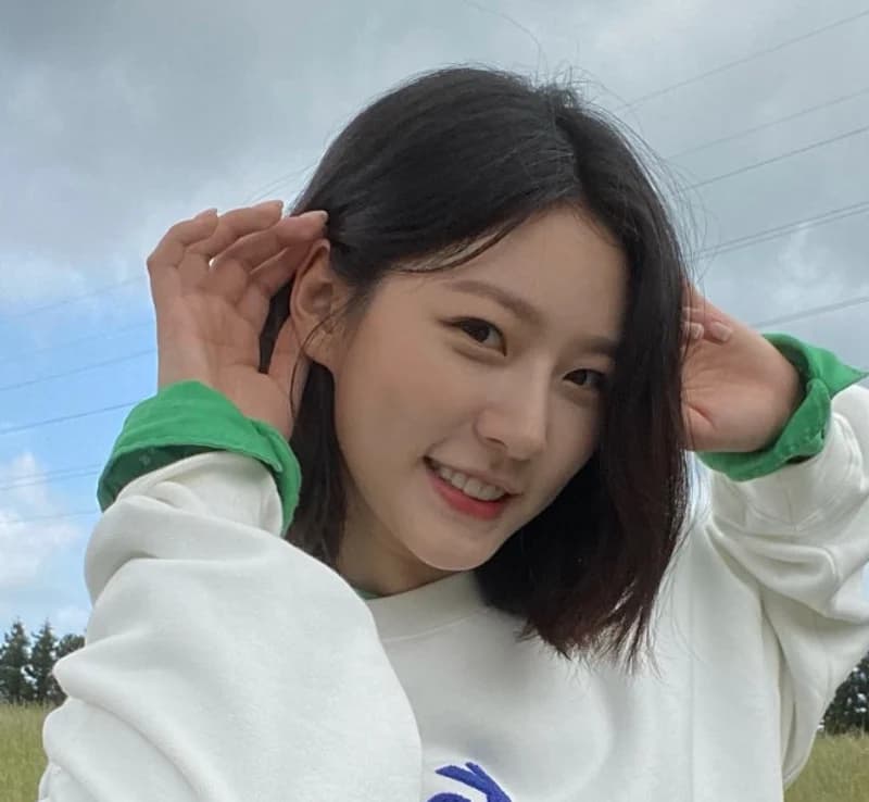Image Source l ron_sae IG