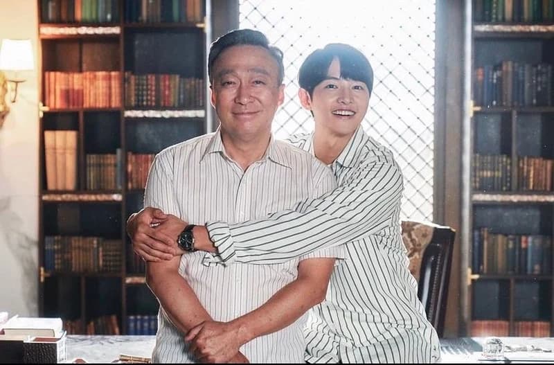 Image Source l hi_songjoongki IG
