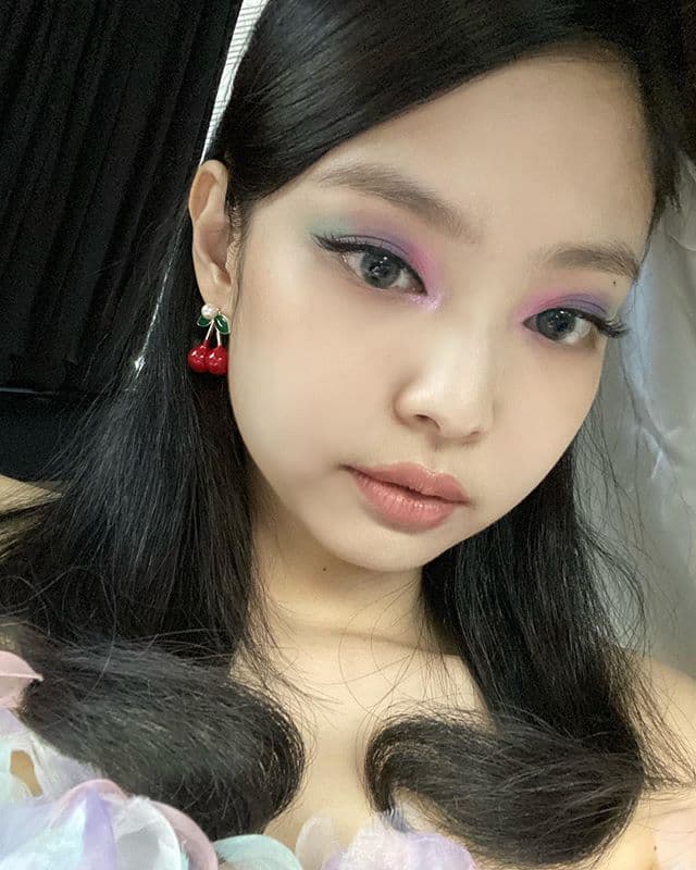 instagram | jennierubyjane