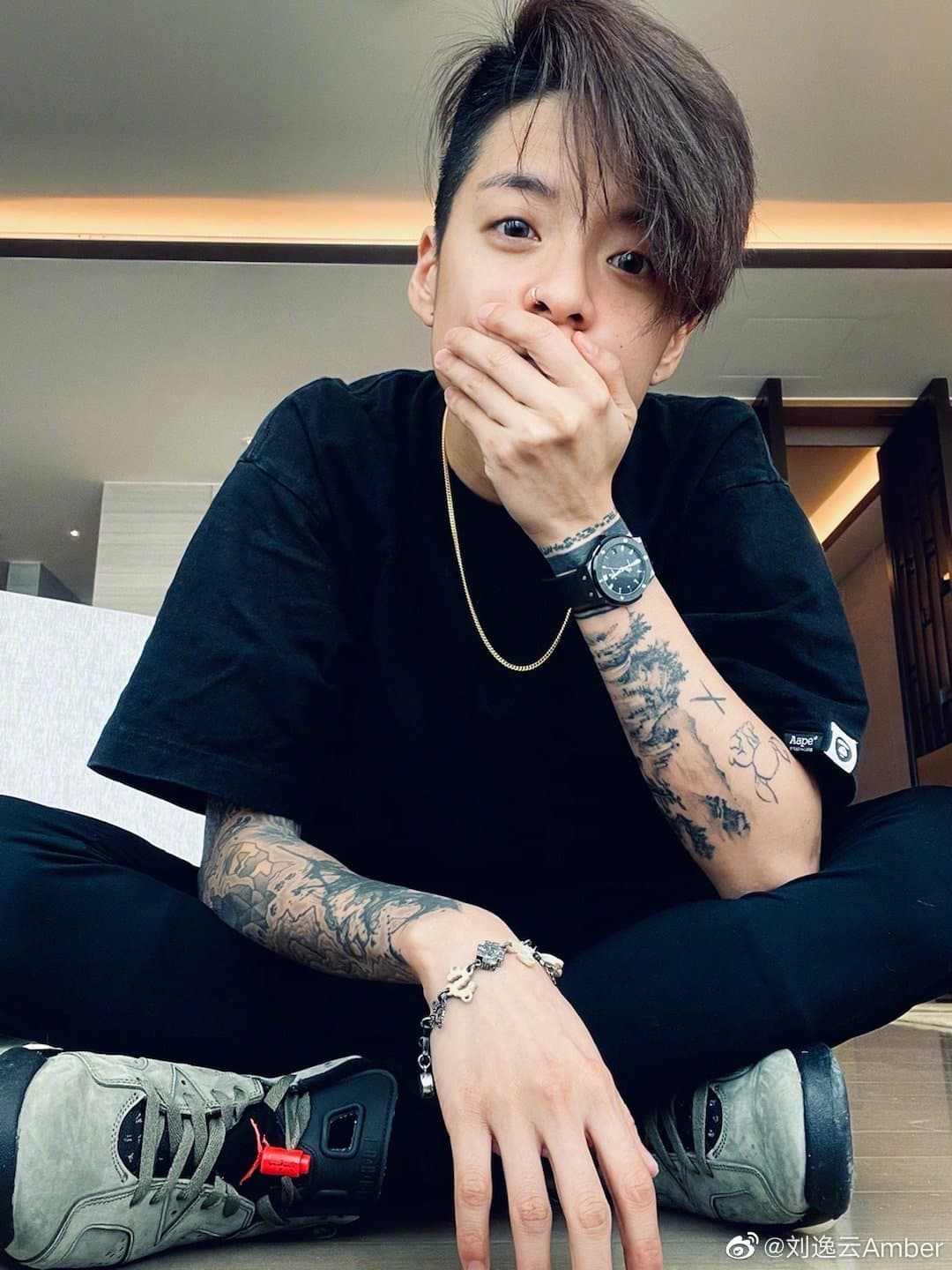 weibo | 劉逸雲 Amber
