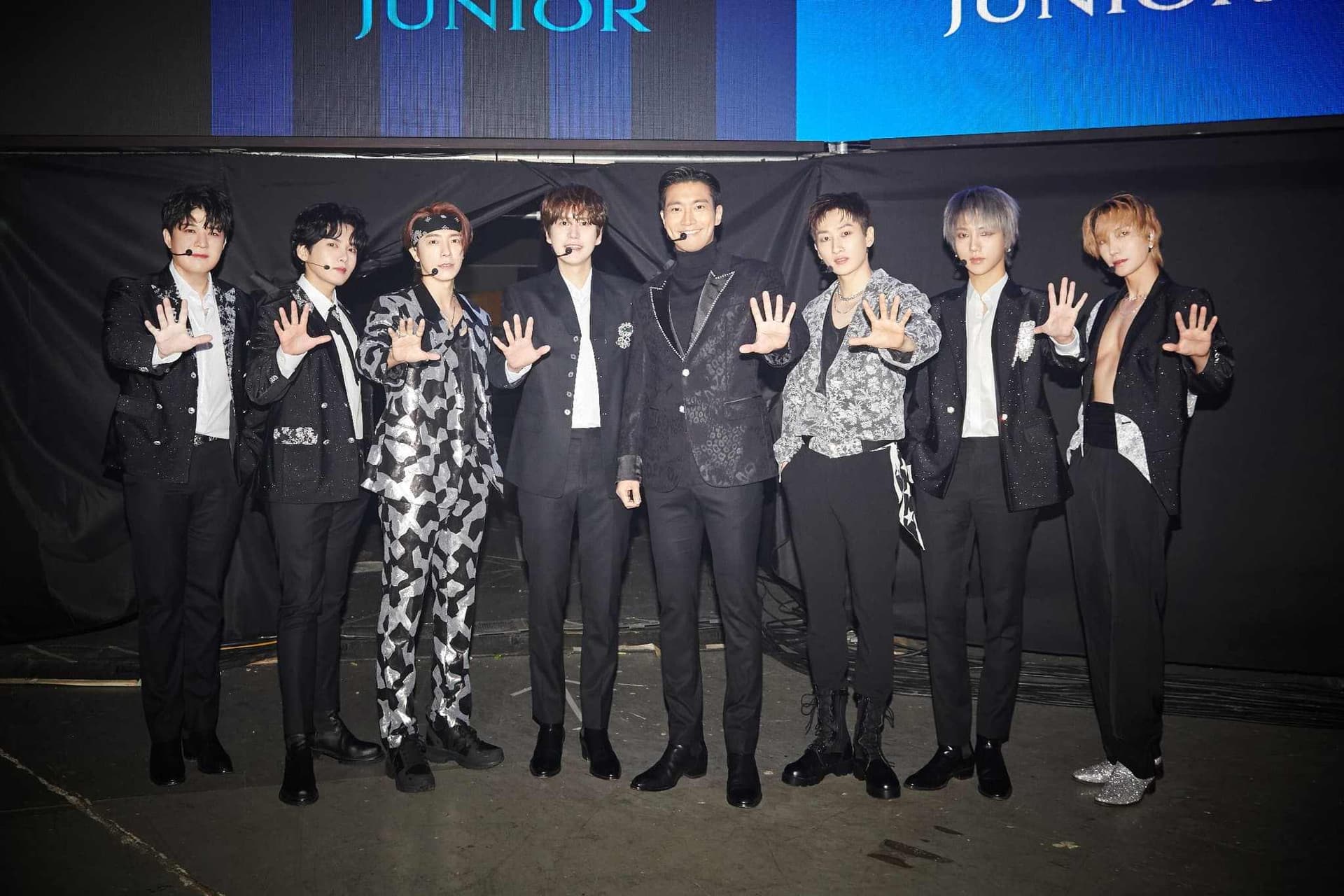 Twitter | sjofficial