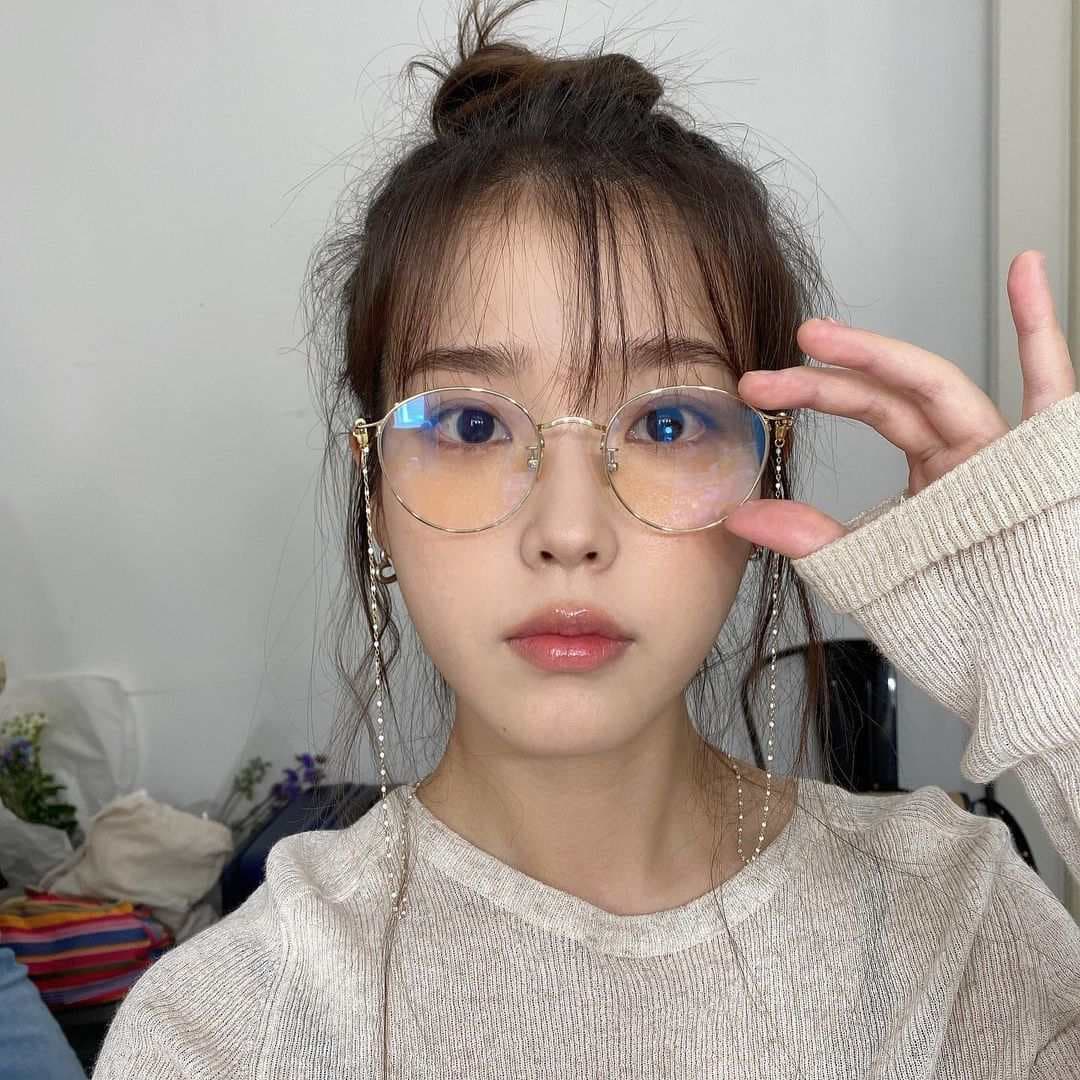 Image Source instagram | dlwlrma