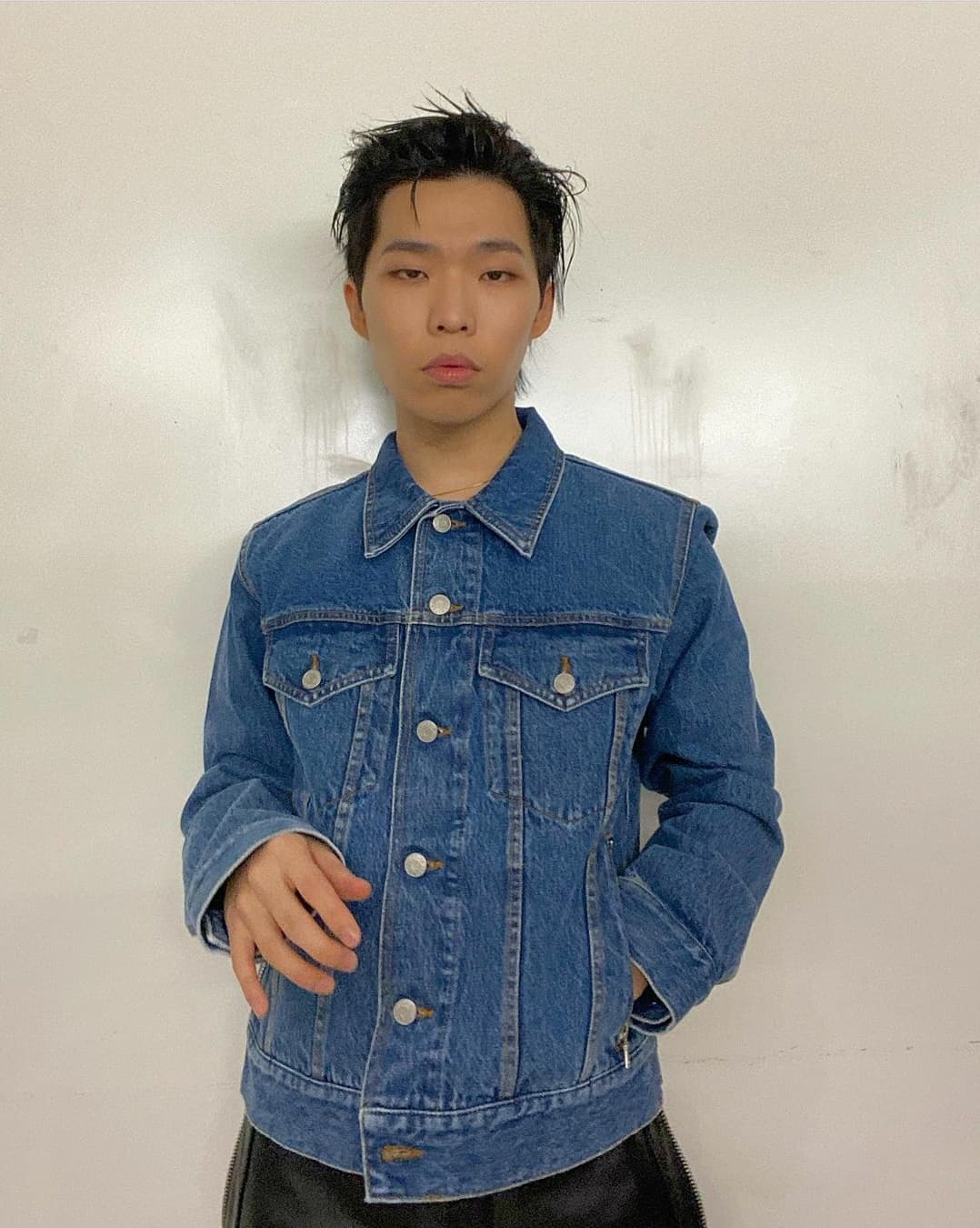 instagram | akmuchanhk