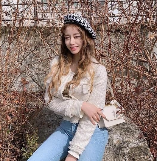 instagram | jiyeon2__