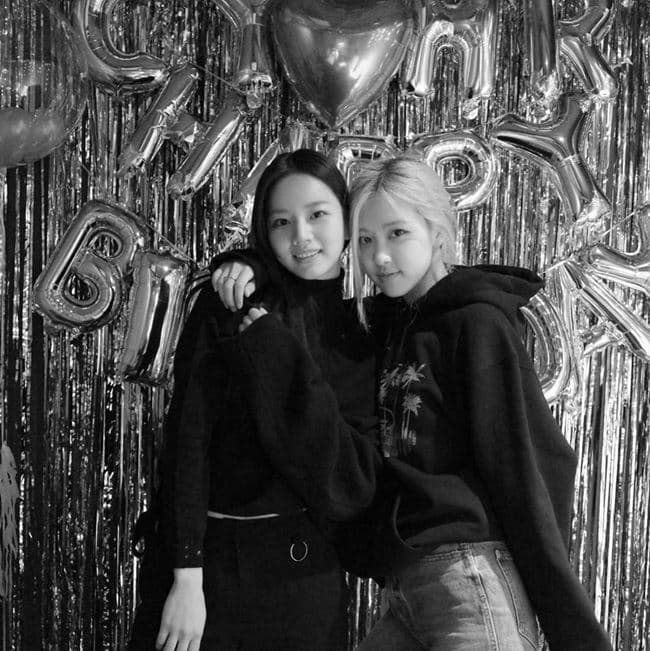 Image Source_Twitter|roses_are__rose
