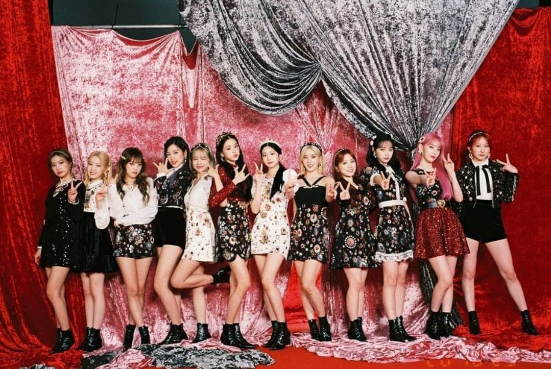 image source_instagram_official_izone