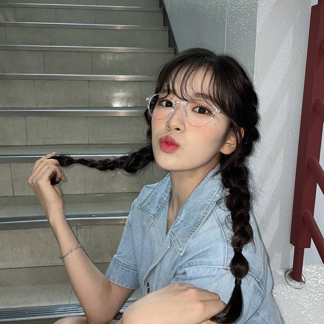 instagram | official_izone