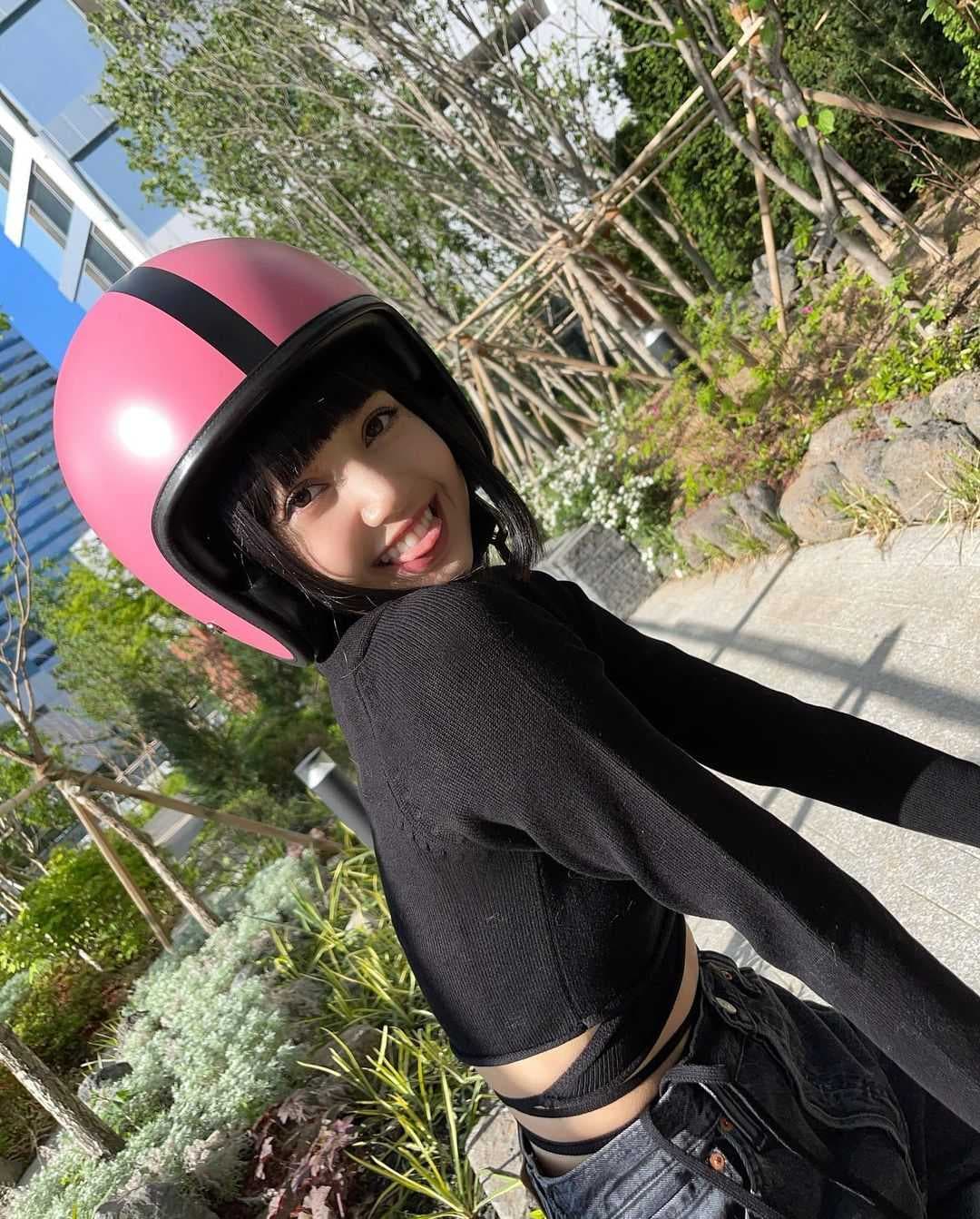 instagram | lalalalisa_m