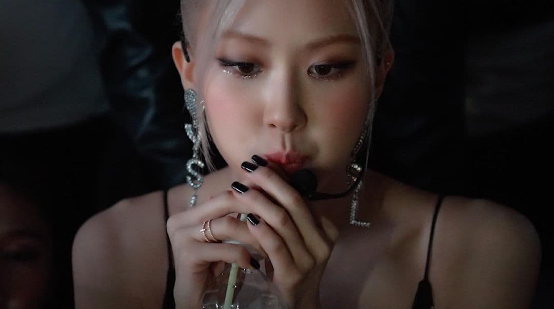 instagram | roses_are_rosie