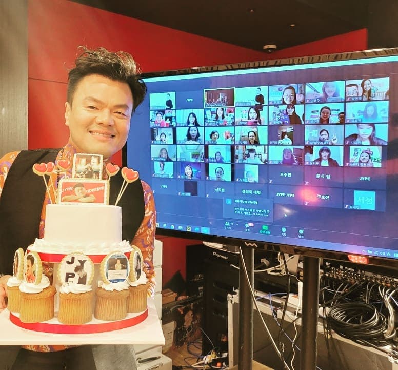 https://www.instagram.com/asiansoul_jyp/