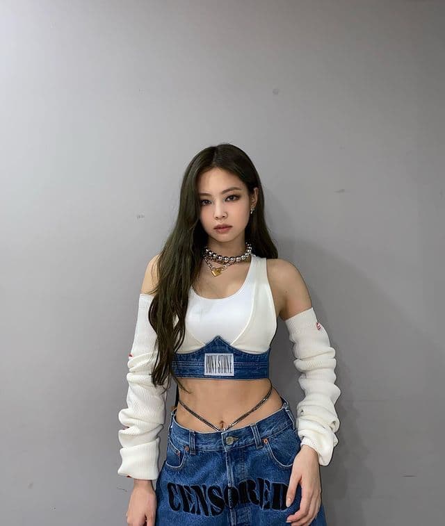 instagram | jennierubyjane
