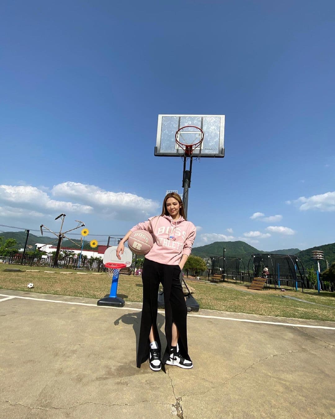 instagram | dj_hyo_x.x