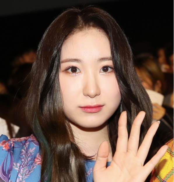 Image Source instagram | IZ*ONE
