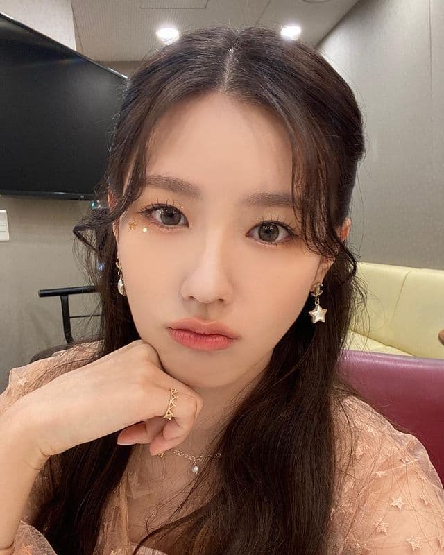 instagram | official_g_i_dle