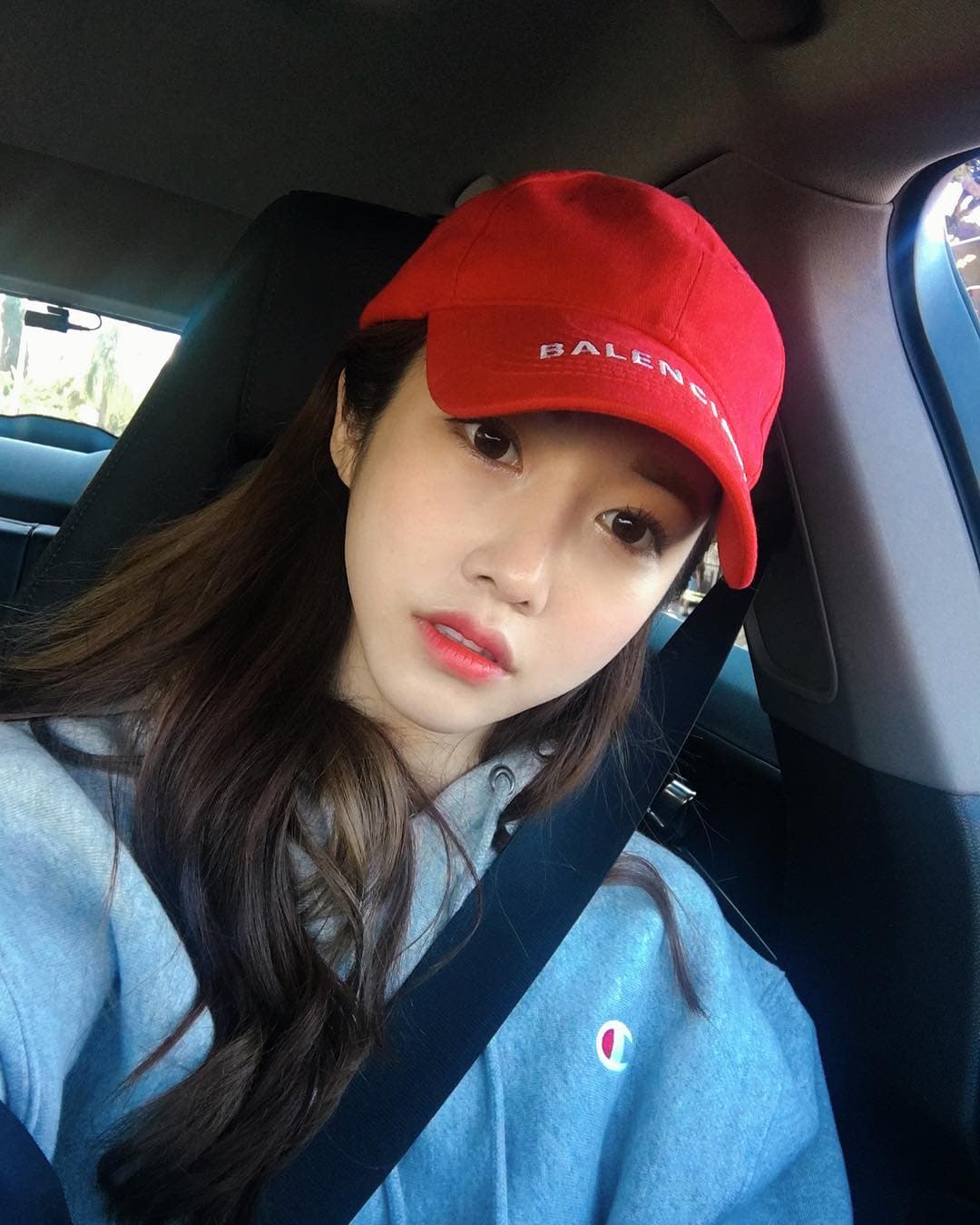 https://www.instagram.com/rilaccoco/