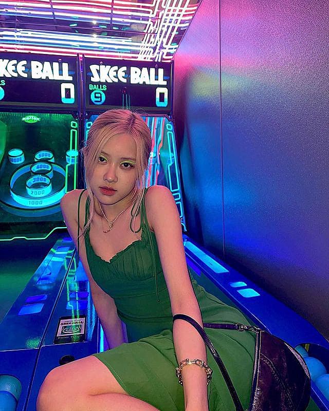instagram | roses_are_rosie