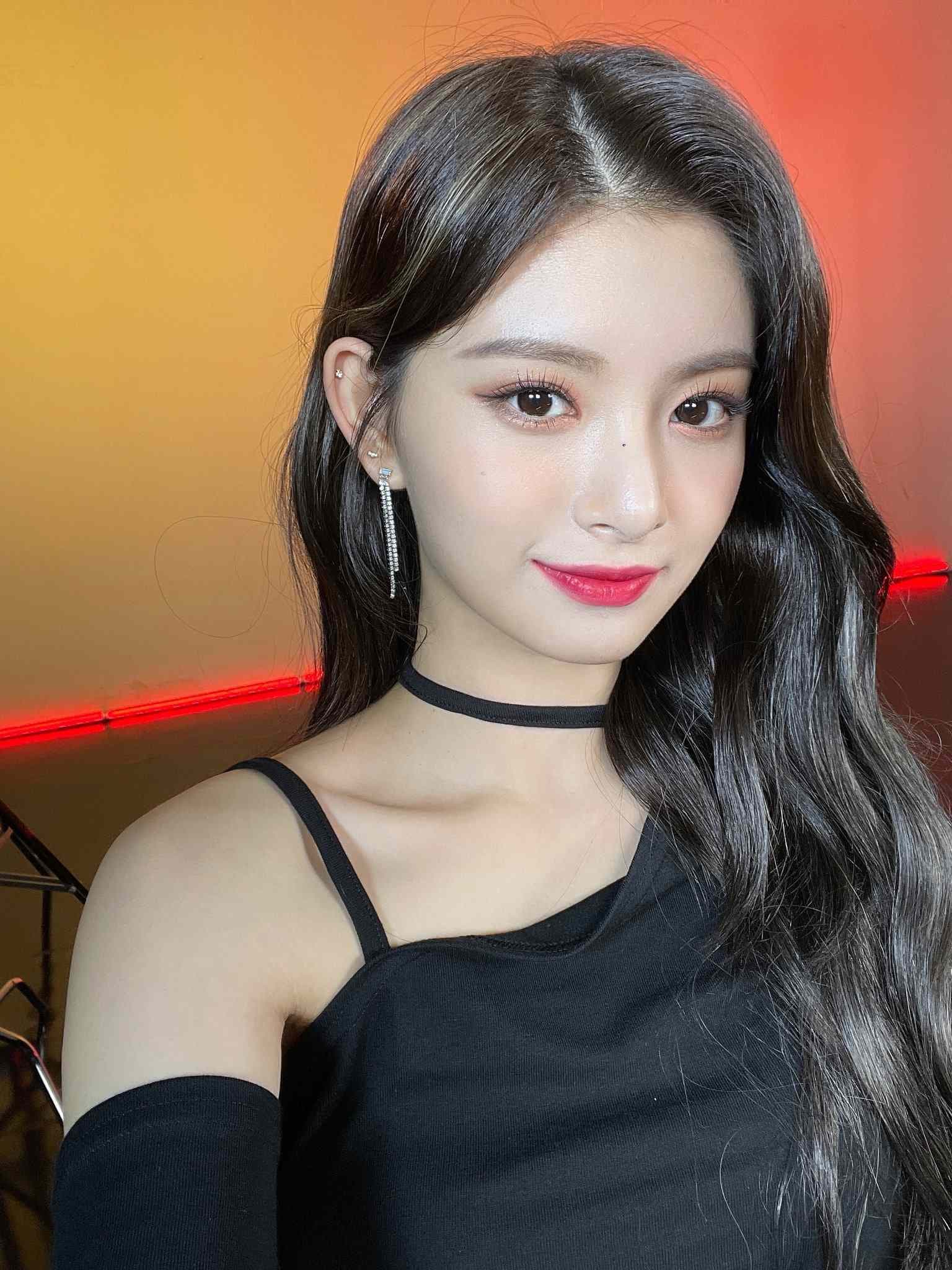 Image Source_Twitter | EVERGLOW_twt