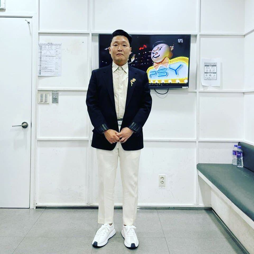 Image Source Facebook |officialpsy
