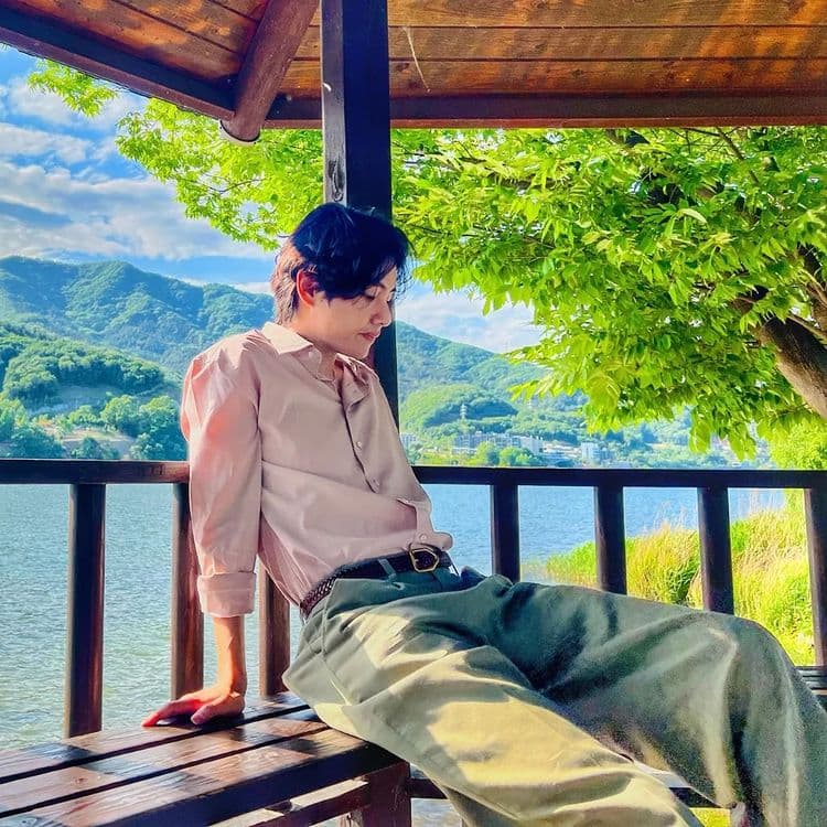 image source-instagram@taehyung.bighitentertainment