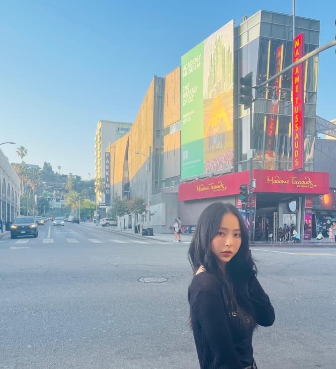 Image source_instagram|loonatheworld