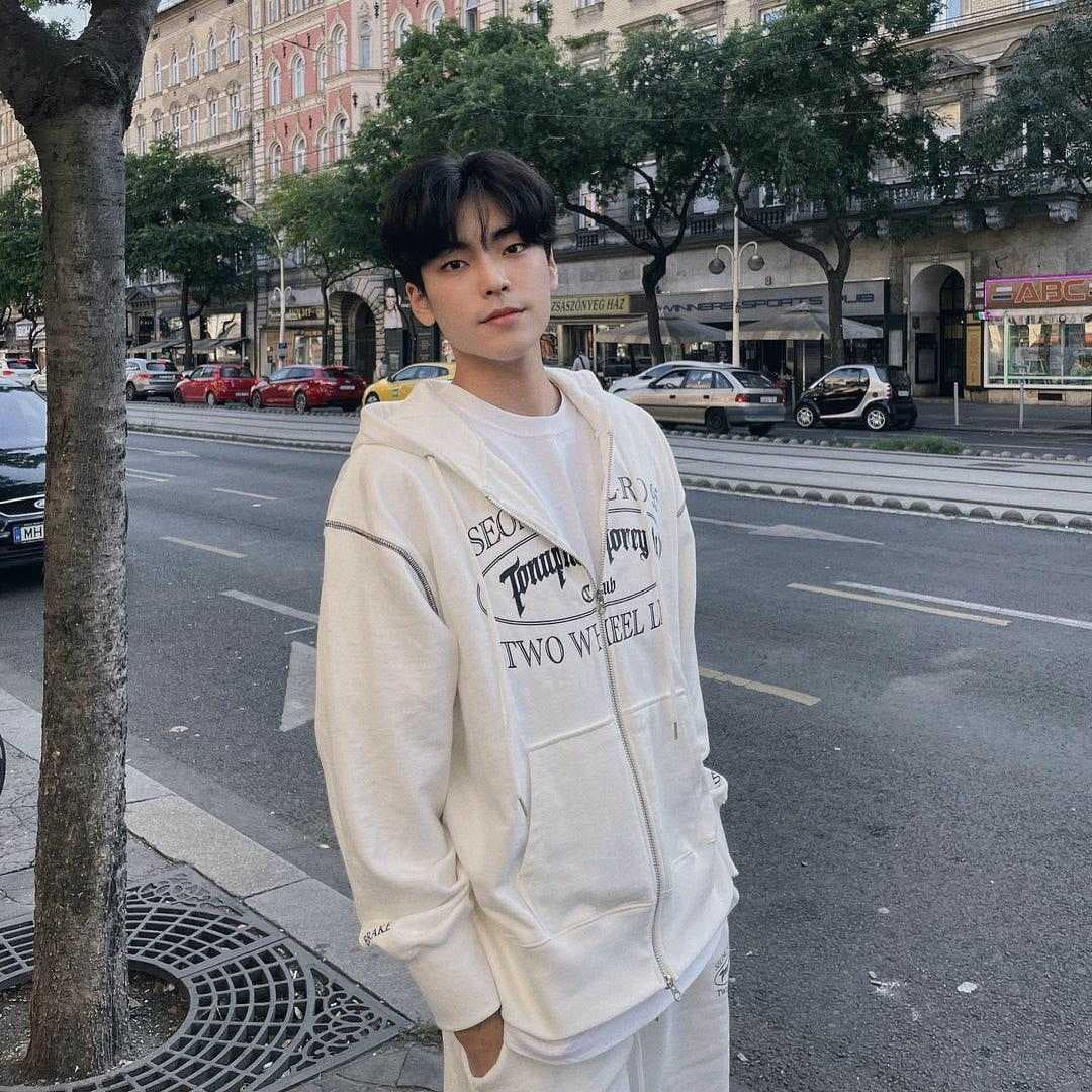 instagram | su_gyeom_