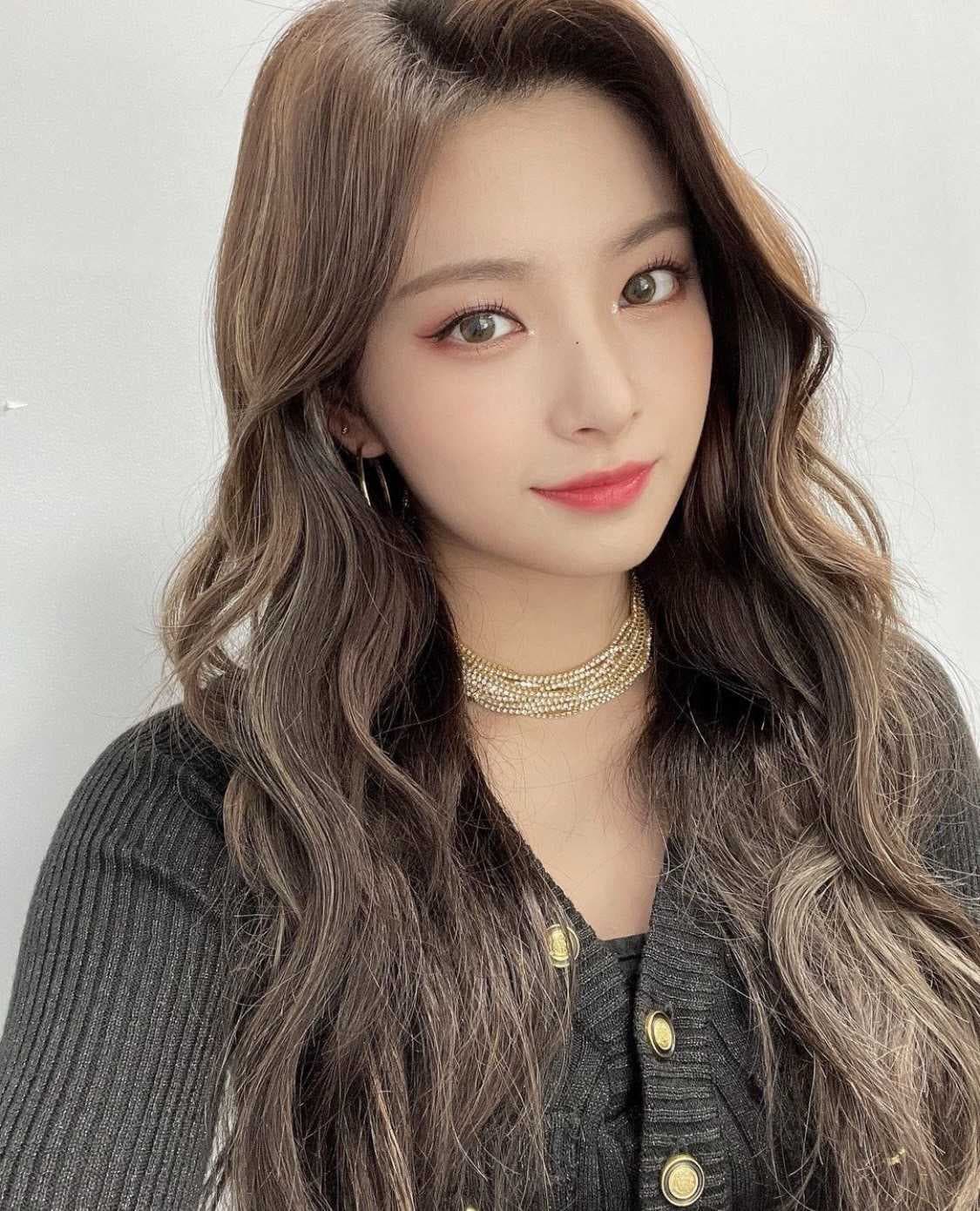 image source_instagram|official_everglow