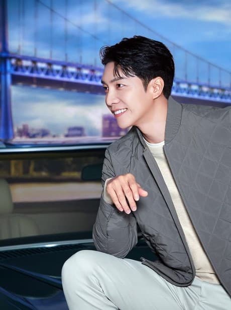 Image Source_Instagram | leeseunggi.official