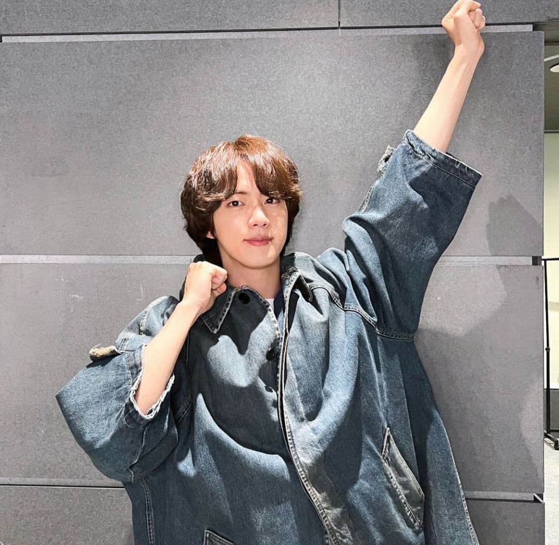 image source_instagram|jin