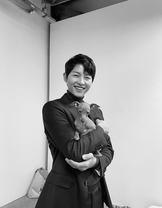 Image Source_Instagram |hi_songjoongki