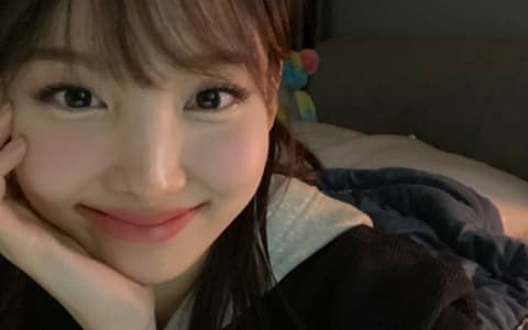 TWICE娜璉積極發訊息竟被粉絲已讀不回?網揭真相狂喊抱歉!
