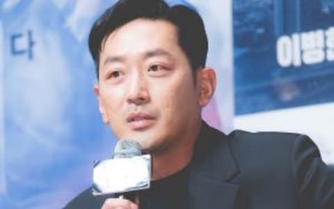 43歲河正宇要有妹妹了!後媽只比他少6歲…韓網超震驚「爸爸真有精力」