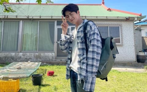 金宣虎有望出席《2021 AAA亞洲明星盛典》?超過百萬粉絲投票獲人氣獎第一!