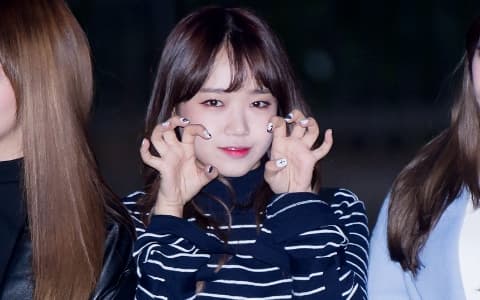 Weki Meki 磪有情自曝見鬼經歷!「有誰一直叫我擦東西」…