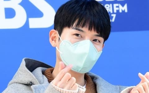Super Junior一起出演音樂劇如何?厲旭笑回:壓力很大!