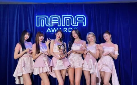 在MAMA上包攬新人獎和大賞!IVE張員瑛淚流滿面的獲獎致詞!