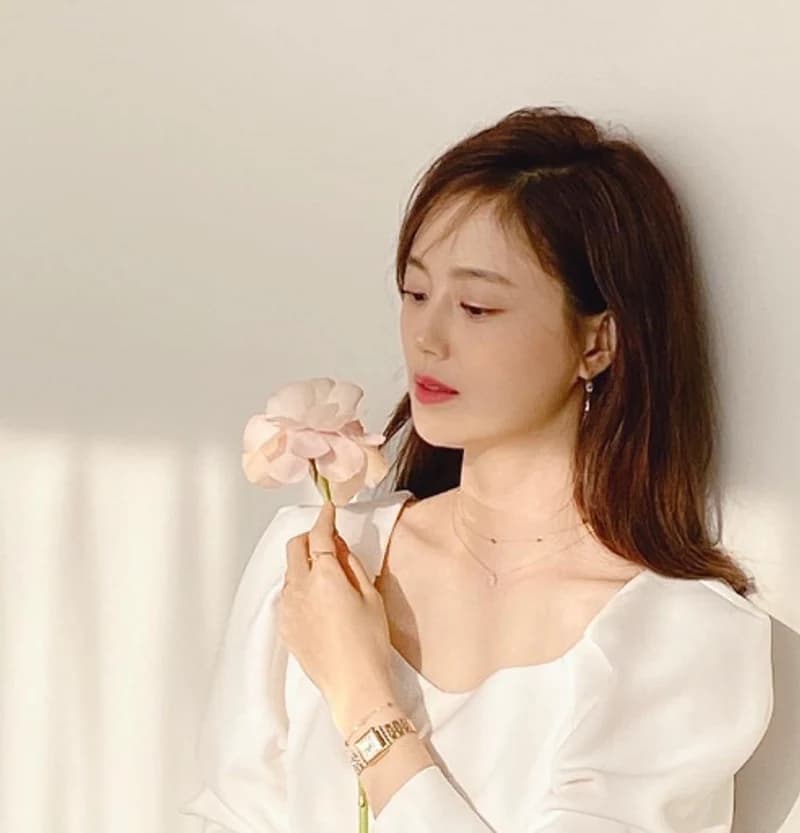 Image Source_Instagram | moonchaewon_official