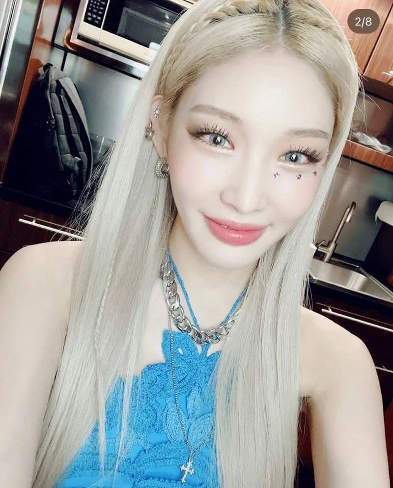 Image Source l chungha_official IG