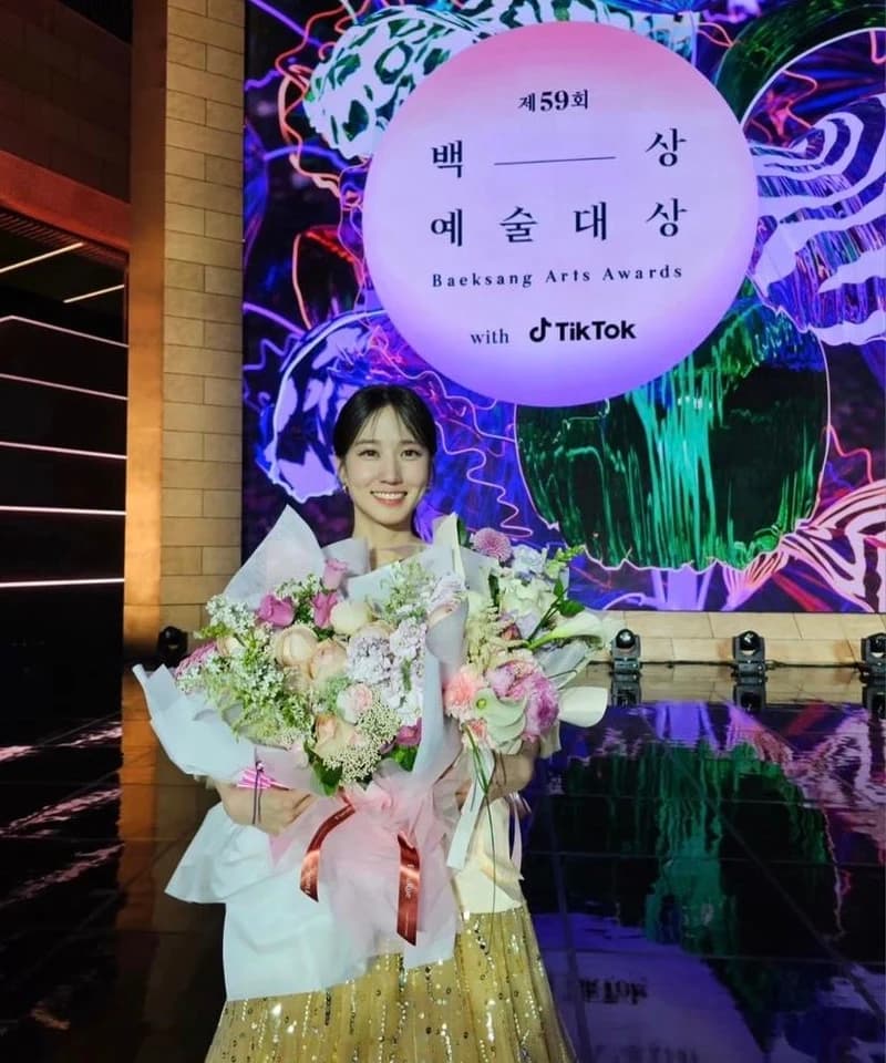 Image Source l eunbining0904 IG