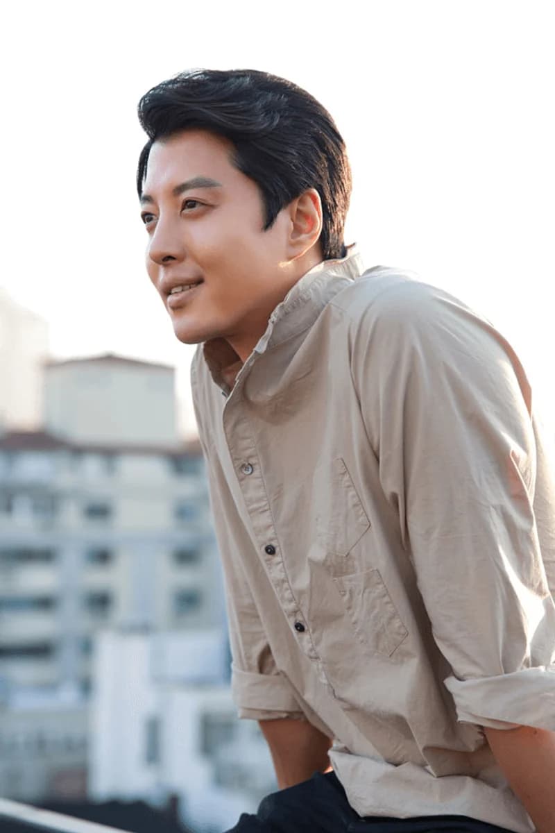 Image Source:facebook | LEEDONGGUN
