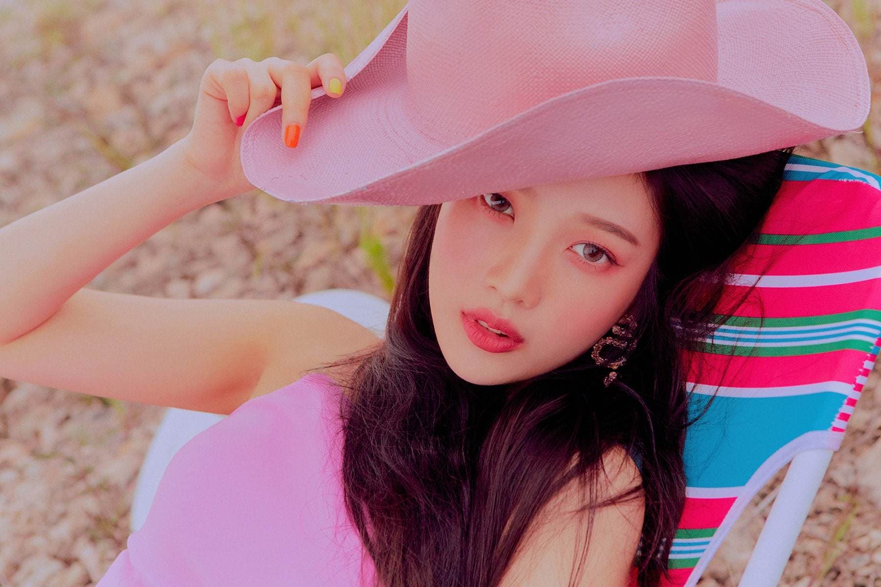 Image Source_Facebook | 레드벨벳 (Red Velvet)