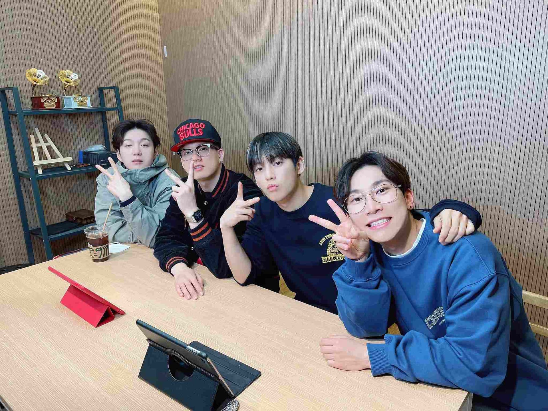 Twitter | officialbtob