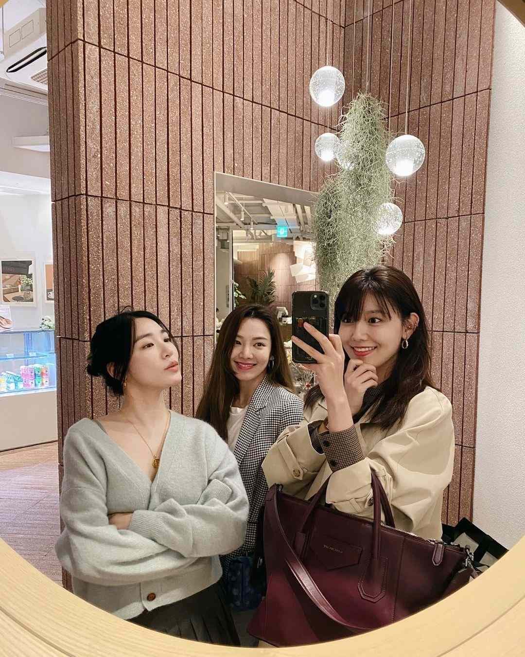 Image Source_Instagram | hyoyeon_x_x