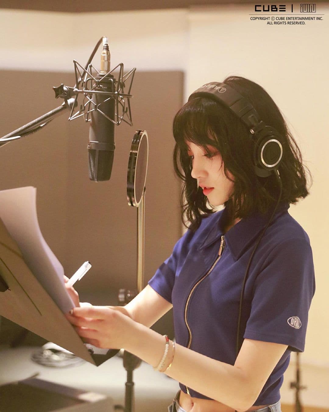 image source_instagram|official_g_i_dle