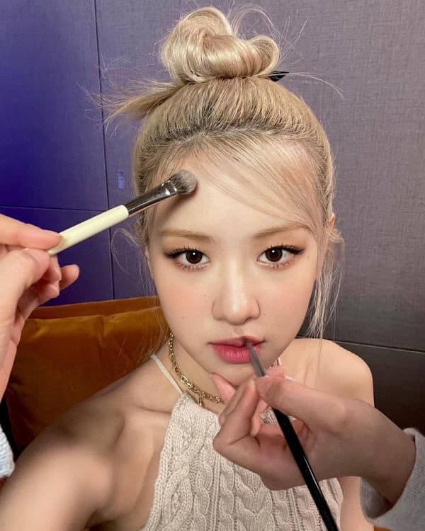 Image Source instagram | ROSES_ARE_ROSIE