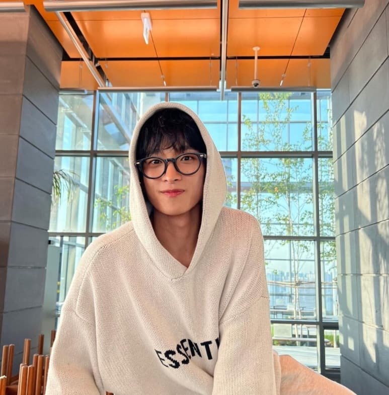 Instagram dk_is_dokyeom