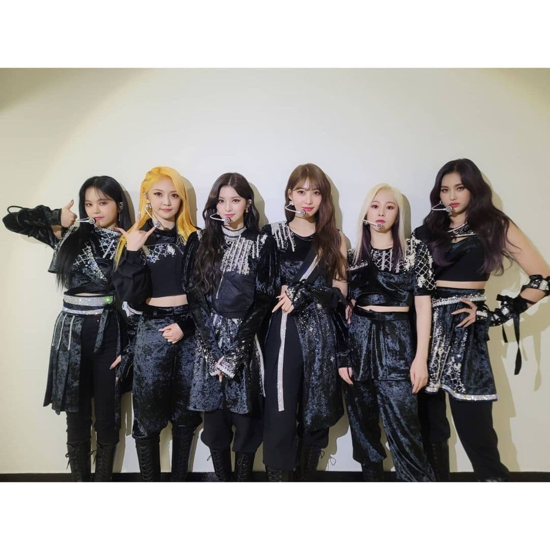 Image Source |official_everglow