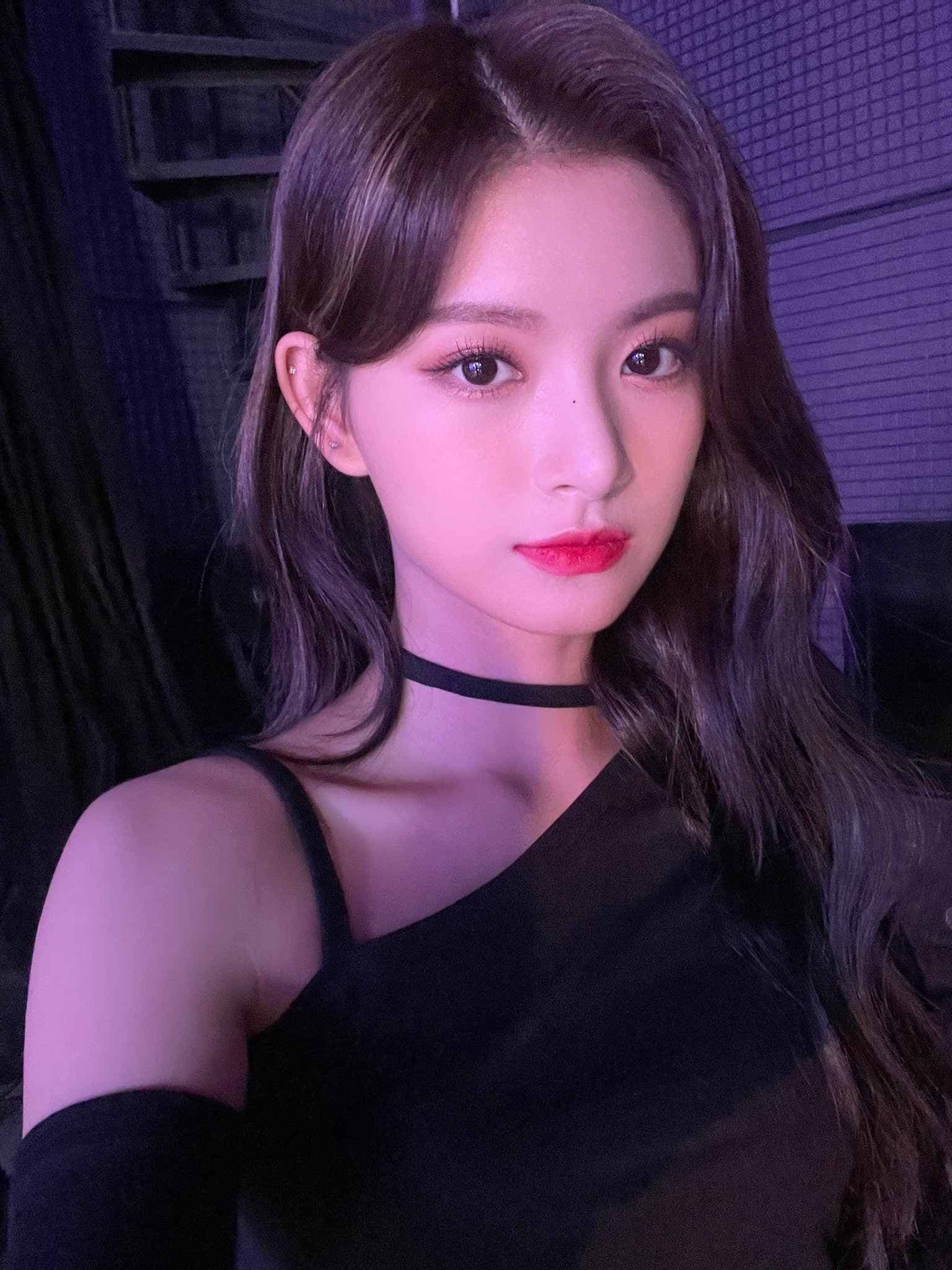 Image Source_Twitter | EVERGLOW_twt