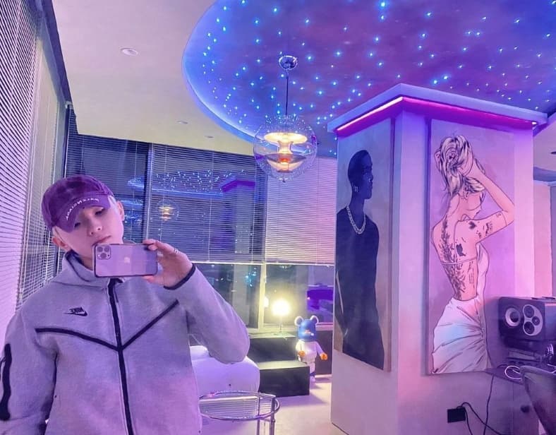 Image Source_Instagramㅣwoozi_universefactory