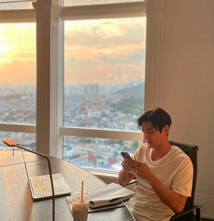 Image source_Instagram|siwonchoi